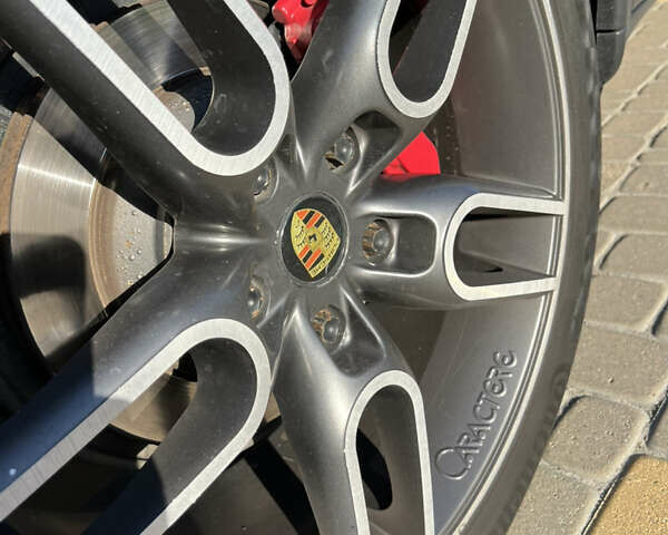 Черный Порше Каен, объемом двигателя 2.97 л и пробегом 250 тыс. км за 21500 $, фото 7 на Automoto.ua