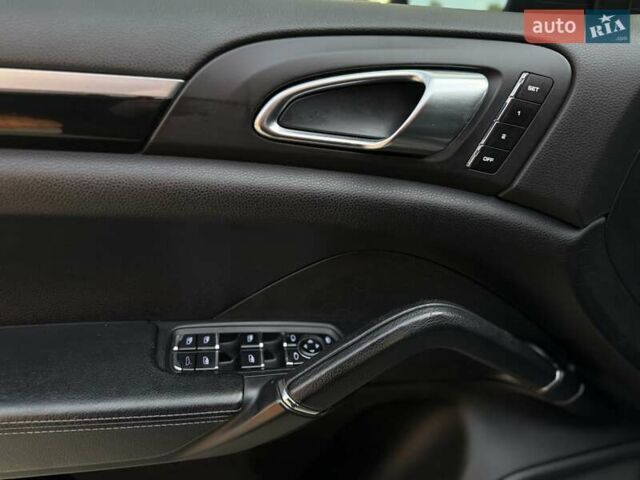 Черный Порше Каен, объемом двигателя 3.6 л и пробегом 155 тыс. км за 16900 $, фото 20 на Automoto.ua