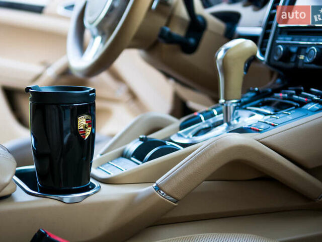 Черный Порше Каен, объемом двигателя 3.6 л и пробегом 168 тыс. км за 23300 $, фото 32 на Automoto.ua