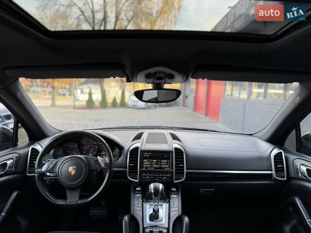 Порше Каен 2012 в Черновцах на Automoto.ua Черный Порше Каен, объемом двигателя 3 л и пробегом 296 тыс. км за 21500 $, фото 16 на Automoto.ua