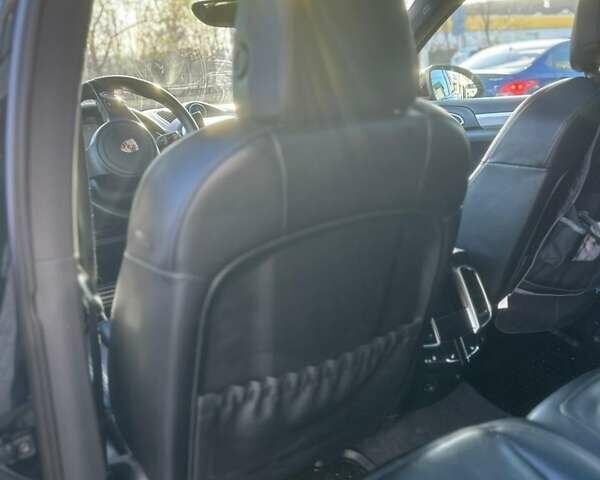 Черный Порше Каен, объемом двигателя 4.81 л и пробегом 116 тыс. км за 21000 $, фото 26 на Automoto.ua