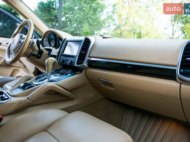 Черный Порше Каен, объемом двигателя 3.6 л и пробегом 168 тыс. км за 23300 $, фото 33 на Automoto.ua