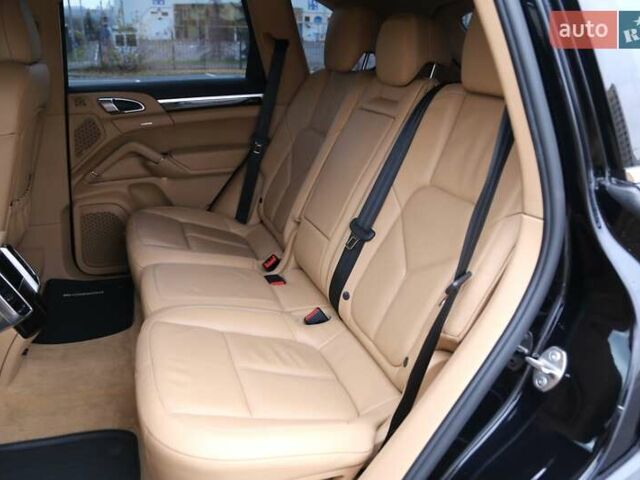 Черный Порше Каен, объемом двигателя 3 л и пробегом 103 тыс. км за 32000 $, фото 7 на Automoto.ua