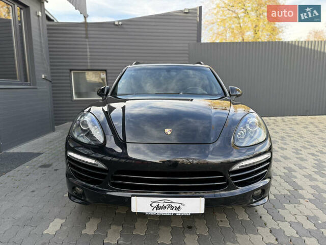 Порше Каен 2012 в Черновцах на Automoto.ua Черный Порше Каен, объемом двигателя 3 л и пробегом 296 тыс. км за 21500 $, фото 2 на Automoto.ua