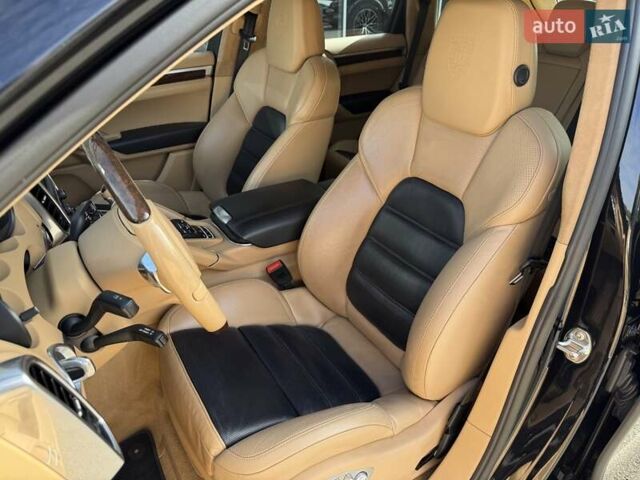 Черный Порше Каен, объемом двигателя 4.81 л и пробегом 124 тыс. км за 35000 $, фото 20 на Automoto.ua