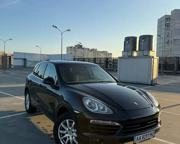 Черный Порше Каен, объемом двигателя 3 л и пробегом 217 тыс. км за 24999 $, фото 7 на Automoto.ua