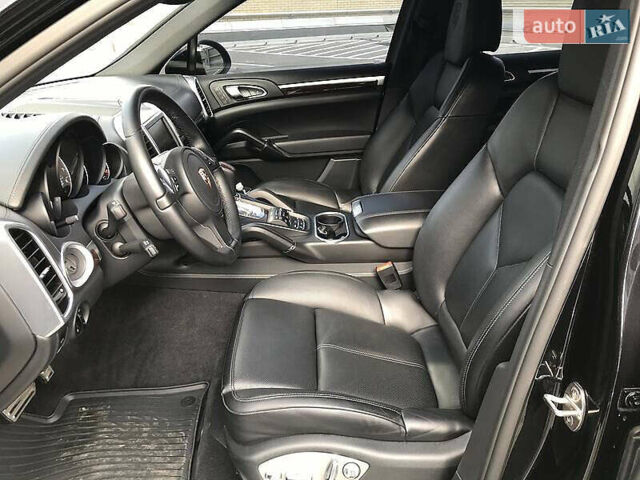Чорний Порше Cayenne, об'ємом двигуна 4.8 л та пробігом 123 тис. км за 23999 $, фото 1 на Automoto.ua