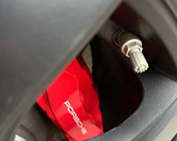 Черный Порше Каен, объемом двигателя 4.8 л и пробегом 175 тыс. км за 20500 $, фото 33 на Automoto.ua