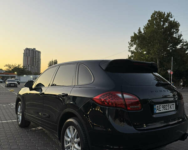 Черный Порше Каен, объемом двигателя 3.6 л и пробегом 270 тыс. км за 15000 $, фото 4 на Automoto.ua
