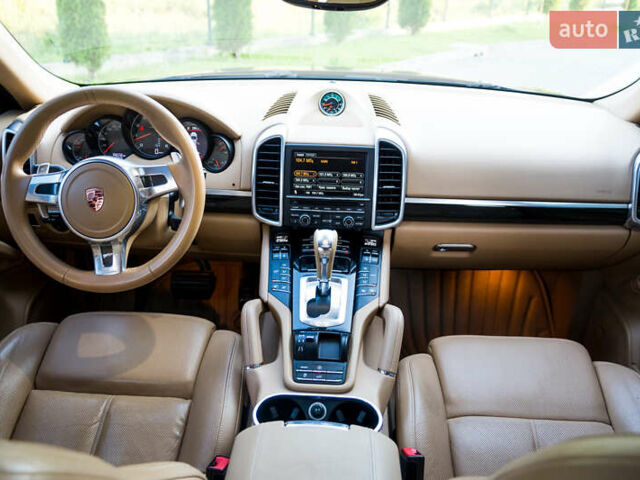 Черный Порше Каен, объемом двигателя 3.6 л и пробегом 168 тыс. км за 23300 $, фото 47 на Automoto.ua