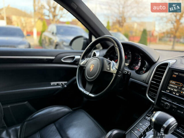 Порше Каен 2012 в Черновцах на Automoto.ua Черный Порше Каен, объемом двигателя 3 л и пробегом 296 тыс. км за 21500 $, фото 22 на Automoto.ua