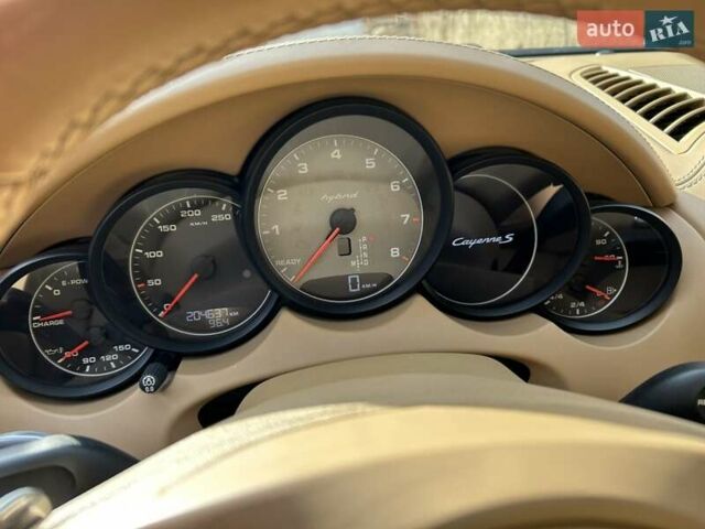 Черный Порше Каен, объемом двигателя 3 л и пробегом 205 тыс. км за 22000 $, фото 2 на Automoto.ua
