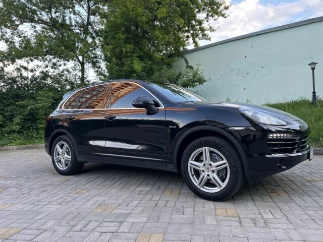 Черный Порше Каен, объемом двигателя 3 л и пробегом 221 тыс. км за 24700 $, фото 4 на Automoto.ua
