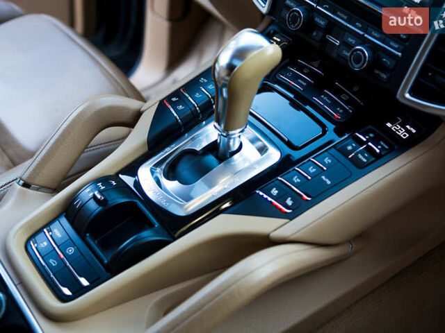 Черный Порше Каен, объемом двигателя 3.6 л и пробегом 168 тыс. км за 23300 $, фото 34 на Automoto.ua