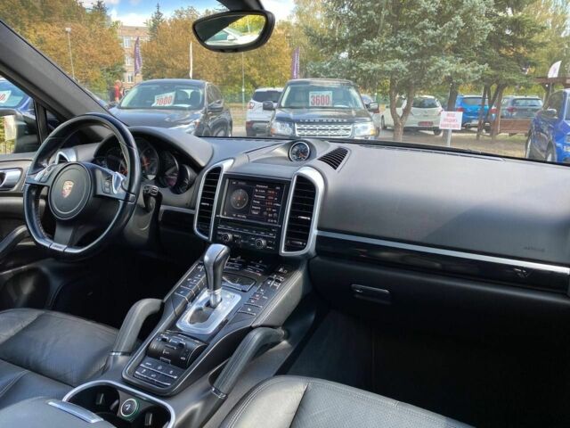 Чорний Порше Cayenne, об'ємом двигуна 3.6 л та пробігом 188 тис. км за 17999 $, фото 18 на Automoto.ua