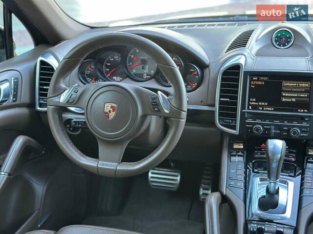 Чорний Порше Cayenne, об'ємом двигуна 4.8 л та пробігом 102 тис. км за 19999 $, фото 26 на Automoto.ua