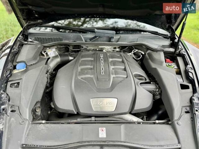 Чорний Порше Cayenne, об'ємом двигуна 3 л та пробігом 231 тис. км за 19800 $, фото 8 на Automoto.ua
