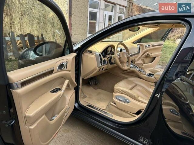 Черный Порше Каен, объемом двигателя 3 л и пробегом 205 тыс. км за 22000 $, фото 12 на Automoto.ua