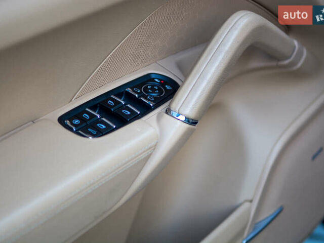 Черный Порше Каен, объемом двигателя 3.6 л и пробегом 168 тыс. км за 23300 $, фото 21 на Automoto.ua