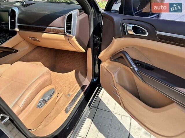 Черный Порше Каен, объемом двигателя 3 л и пробегом 113 тыс. км за 29500 $, фото 15 на Automoto.ua