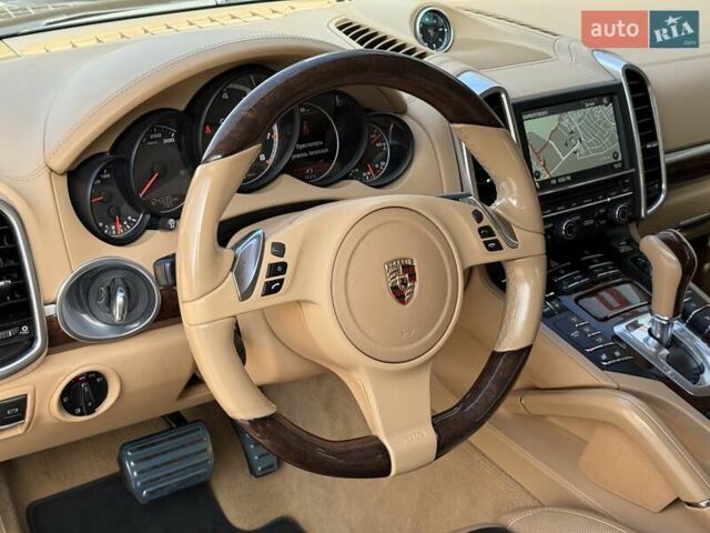 Черный Порше Каен, объемом двигателя 4.81 л и пробегом 124 тыс. км за 35000 $, фото 16 на Automoto.ua