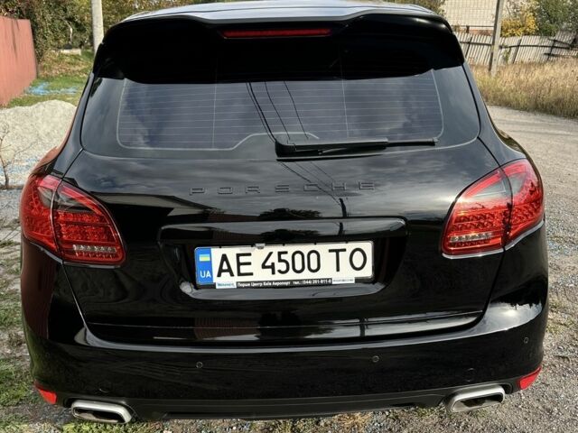 Чорний Порше Cayenne, об'ємом двигуна 3 л та пробігом 296 тис. км за 20000 $, фото 3 на Automoto.ua