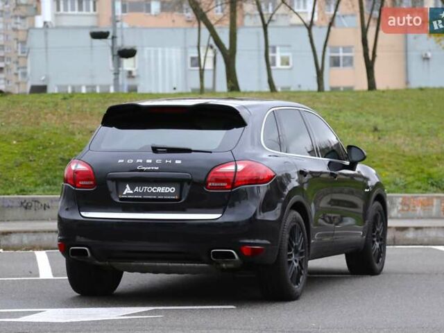 Черный Порше Каен, объемом двигателя 3 л и пробегом 103 тыс. км за 32000 $, фото 3 на Automoto.ua