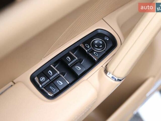 Черный Порше Каен, объемом двигателя 3 л и пробегом 103 тыс. км за 32000 $, фото 24 на Automoto.ua