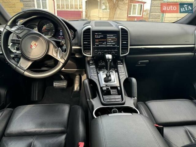 Чорний Порше Cayenne, об'ємом двигуна 2.97 л та пробігом 155 тис. км за 21400 $, фото 29 на Automoto.ua