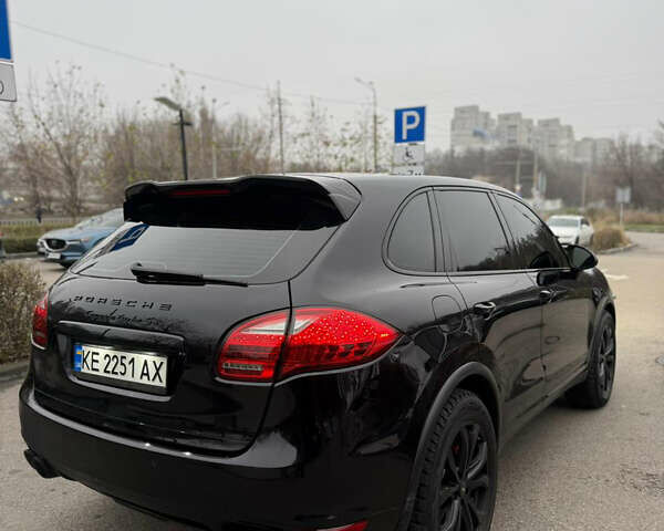 Черный Порше Каен, объемом двигателя 4.8 л и пробегом 175 тыс. км за 20500 $, фото 2 на Automoto.ua
