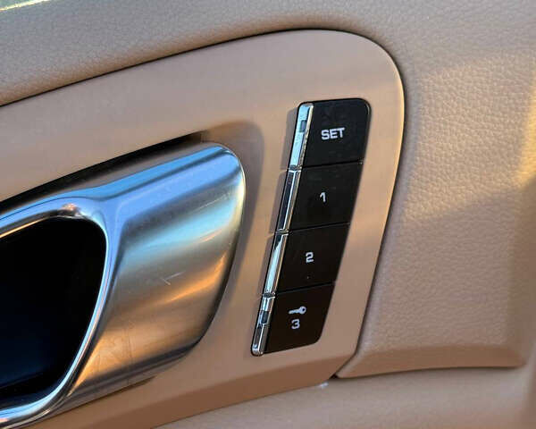 Черный Порше Каен, объемом двигателя 3 л и пробегом 217 тыс. км за 24999 $, фото 17 на Automoto.ua