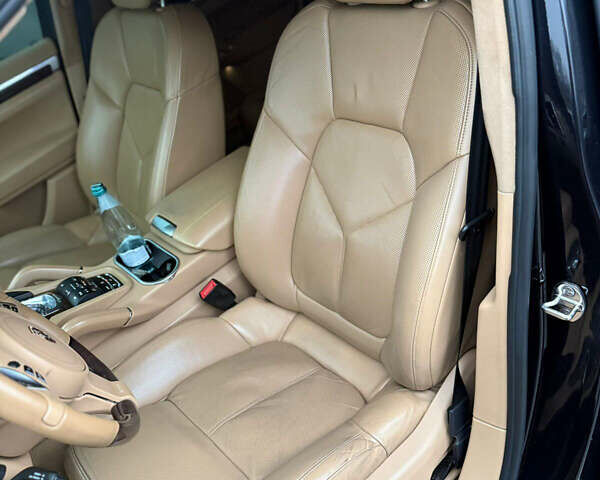 Черный Порше Каен, объемом двигателя 4.8 л и пробегом 175 тыс. км за 20500 $, фото 29 на Automoto.ua