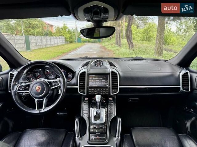 Чорний Порше Cayenne, об'ємом двигуна 3 л та пробігом 231 тис. км за 19800 $, фото 25 на Automoto.ua