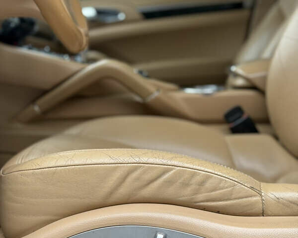 Чорний Порше Cayenne, об'ємом двигуна 3 л та пробігом 224 тис. км за 19350 $, фото 49 на Automoto.ua