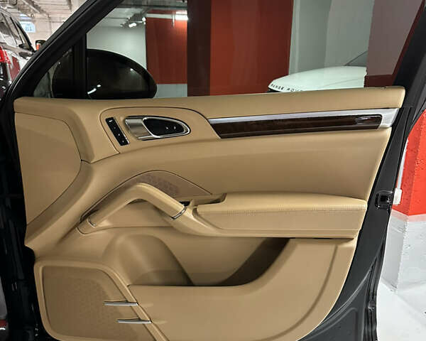 Чорний Порше Cayenne, об'ємом двигуна 3.6 л та пробігом 109 тис. км за 22500 $, фото 9 на Automoto.ua