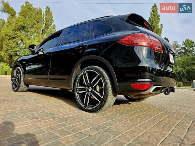 Порше Каен 2013 в Полтаве на Automoto.ua Черный Порше Каен, объемом двигателя 2.97 л и пробегом 258 тыс. км за 20950 $, фото 33 на Automoto.ua