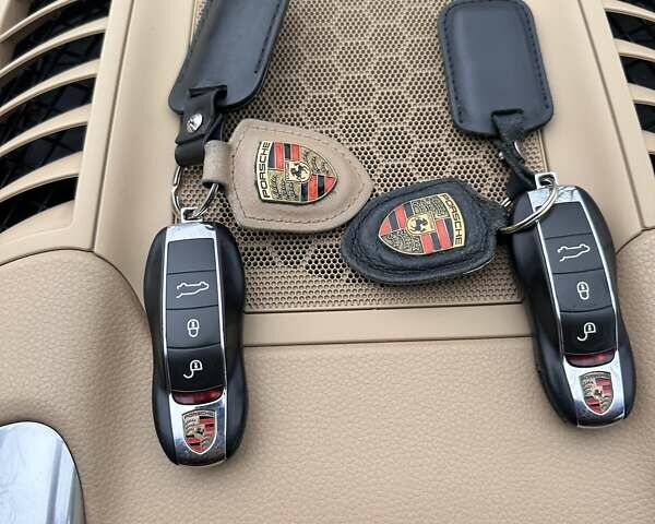 Порше Каен 2013 в Киеве на Automoto.ua Черный Порше Каен, объемом двигателя 3 л и пробегом 219 тыс. км за 25500 $, фото 16 на Automoto.ua