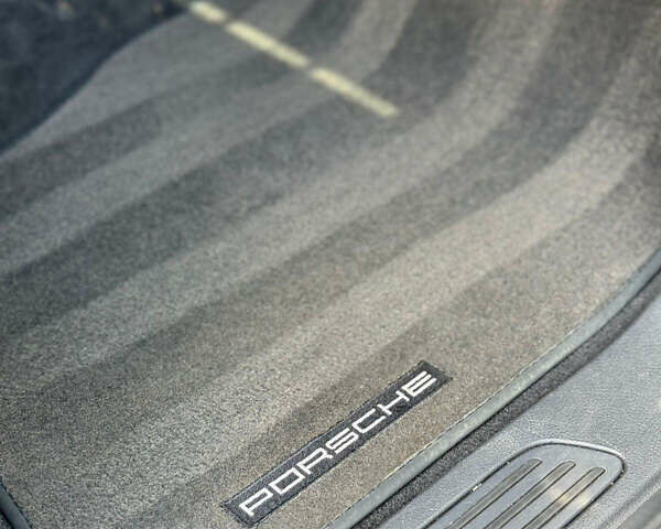 Черный Порше Каен, объемом двигателя 2.97 л и пробегом 248 тыс. км за 23500 $, фото 24 на Automoto.ua