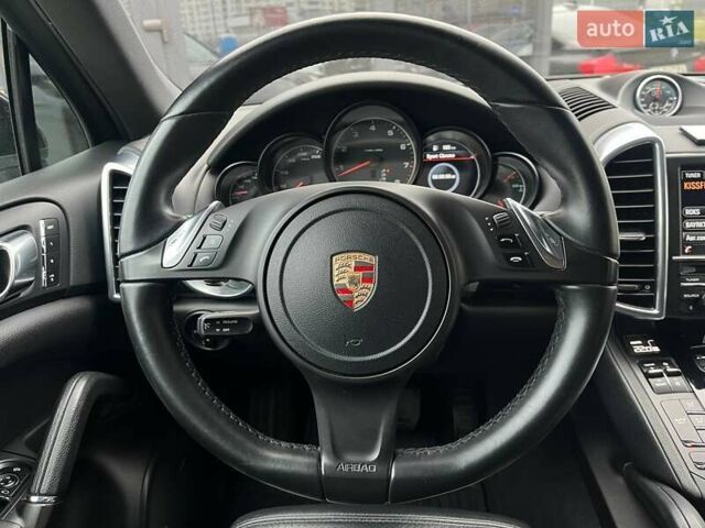 Чорний Порше Cayenne, об'ємом двигуна 3.6 л та пробігом 186 тис. км за 23490 $, фото 10 на Automoto.ua