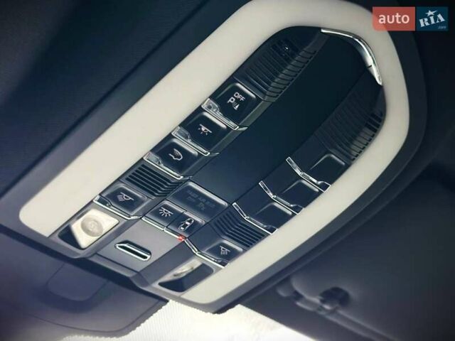 Чорний Порше Cayenne, об'ємом двигуна 4.13 л та пробігом 273 тис. км за 23999 $, фото 40 на Automoto.ua