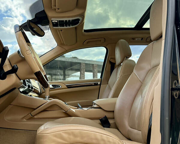 Чорний Порше Cayenne, об'ємом двигуна 4.2 л та пробігом 210 тис. км за 28000 $, фото 14 на Automoto.ua