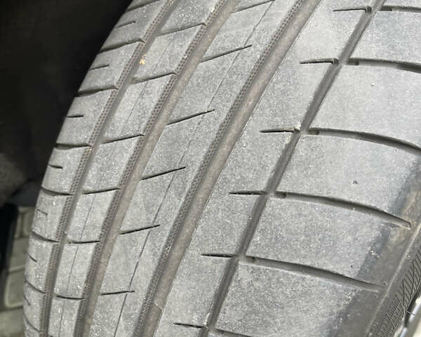 Чорний Порше Cayenne, об'ємом двигуна 3.6 л та пробігом 147 тис. км за 18000 $, фото 7 на Automoto.ua