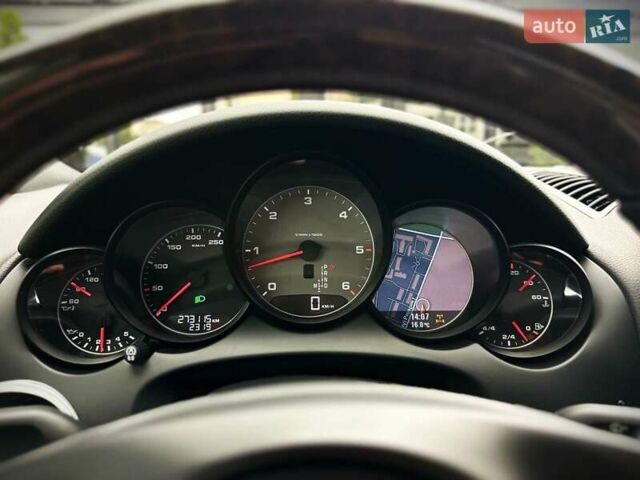 Порше Каен 2013 в Киеве на Automoto.ua Черный Порше Каен, объемом двигателя 4.13 л и пробегом 273 тыс. км за 23999 $, фото 36 на Automoto.ua