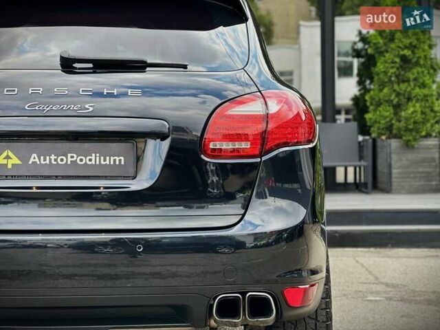 Чорний Порше Cayenne, об'ємом двигуна 4.13 л та пробігом 273 тис. км за 23999 $, фото 12 на Automoto.ua