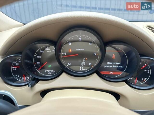 Черный Порше Каен, объемом двигателя 3 л и пробегом 190 тыс. км за 25900 $, фото 37 на Automoto.ua