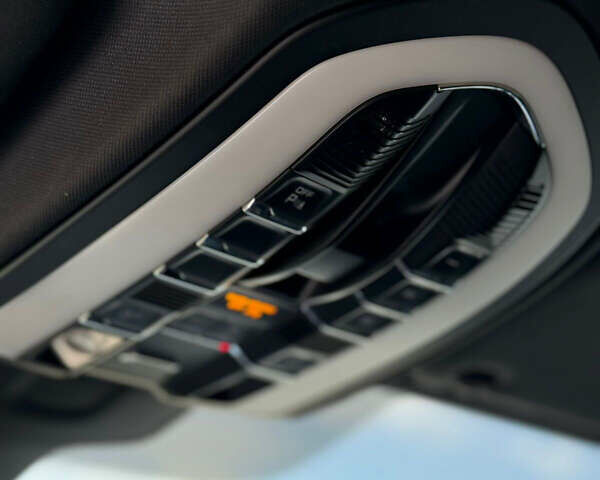 Черный Порше Каен, объемом двигателя 2.97 л и пробегом 248 тыс. км за 23500 $, фото 15 на Automoto.ua