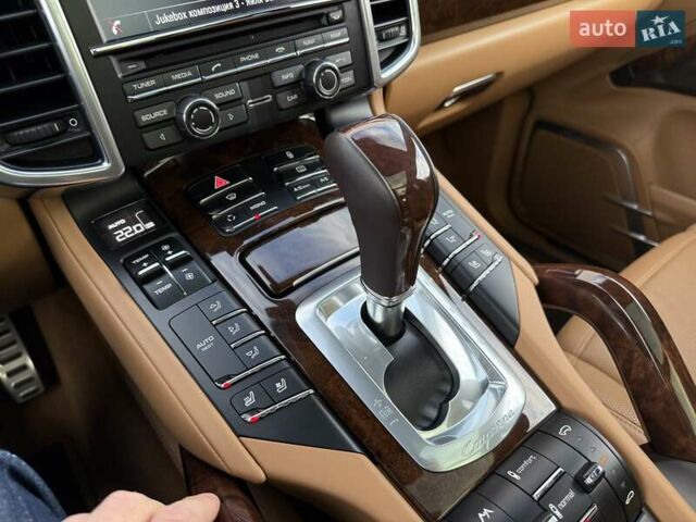 Черный Порше Каен, объемом двигателя 4.81 л и пробегом 43 тыс. км за 53000 $, фото 39 на Automoto.ua