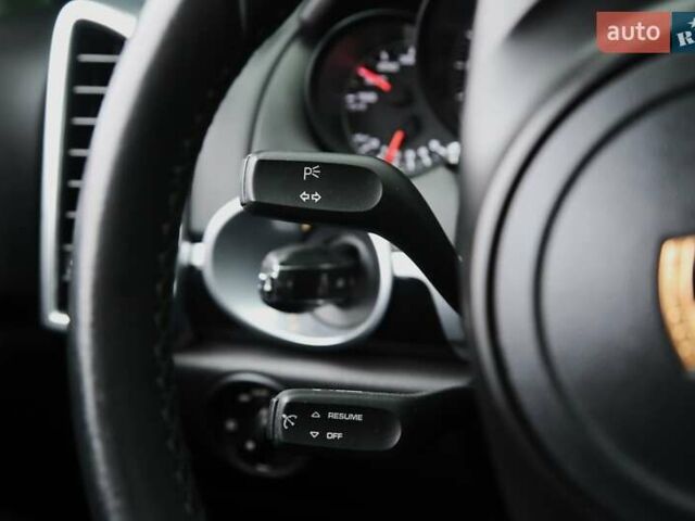 Черный Порше Каен, объемом двигателя 4.81 л и пробегом 152 тыс. км за 21900 $, фото 23 на Automoto.ua