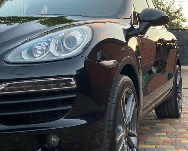 Чорний Порше Cayenne, об'ємом двигуна 4.2 л та пробігом 257 тис. км за 27999 $, фото 9 на Automoto.ua