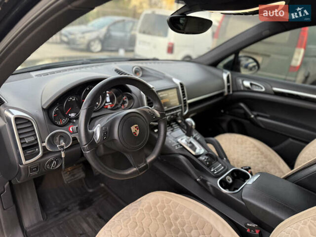 Порше Каен 2013 в Одессе на Automoto.ua Черный Порше Каен, объемом двигателя 3 л и пробегом 181 тыс. км за 26200 $, фото 7 на Automoto.ua